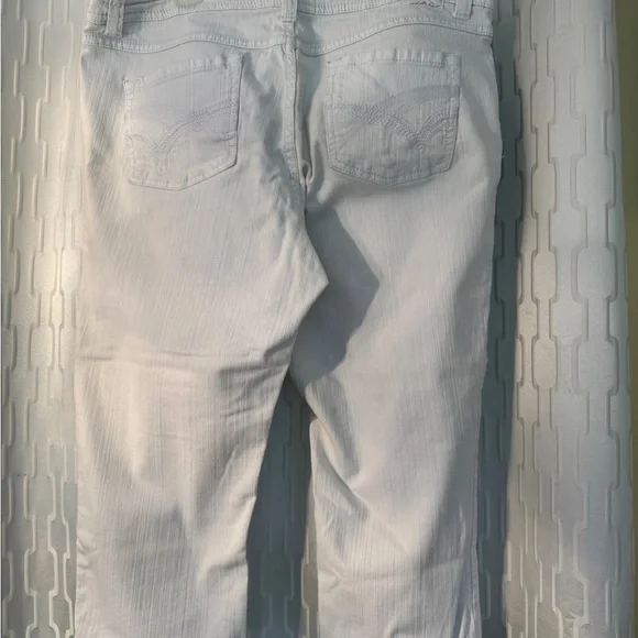 Women's INC Embroidered White Cropped Jeans- Size 16 - Picture 11 of 11